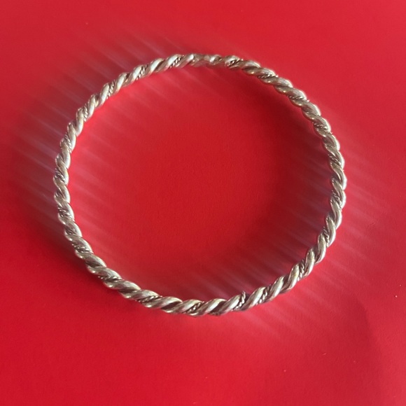 Jewelry - Silver Twisted Bracelet
